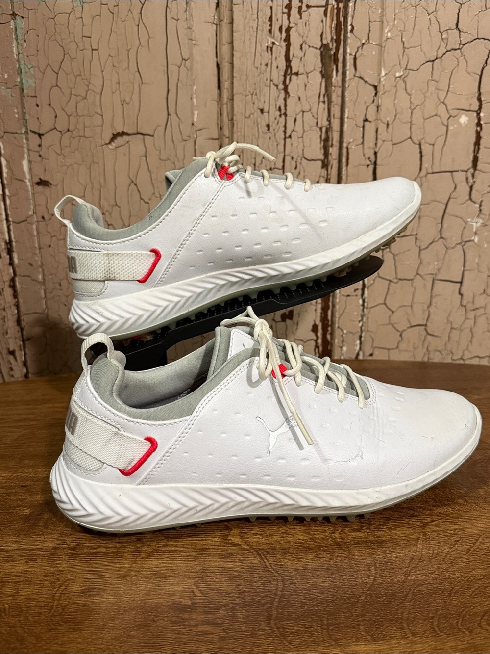 PUMA Ignite Blaze Pro Women's 9.5 White Spikeless Golf Shoes Red Accents
